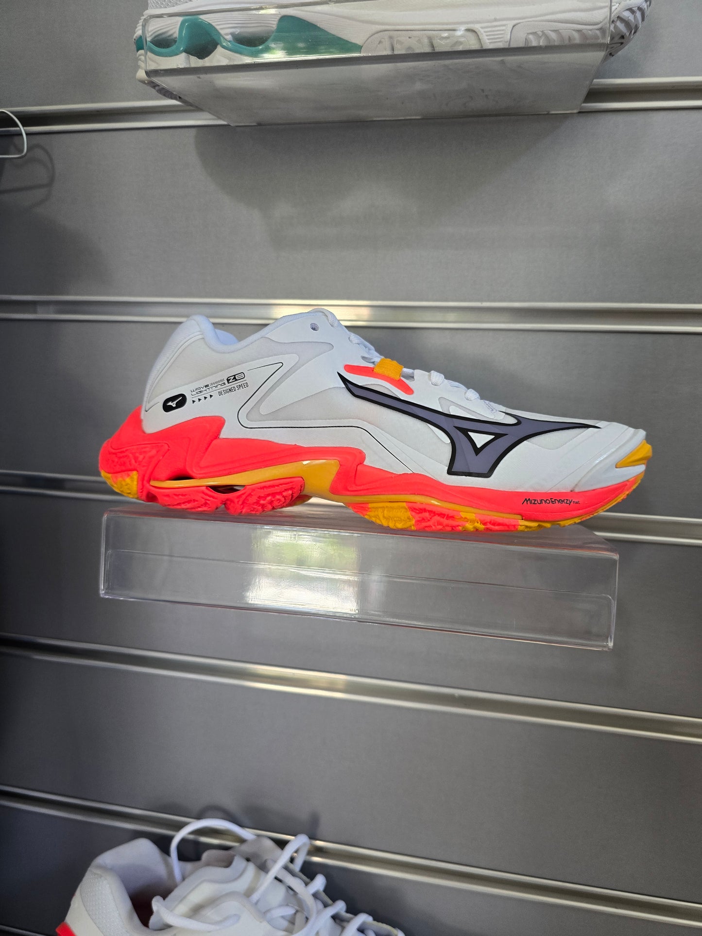 WAVE LIGHTNING Z8